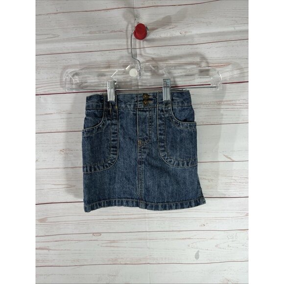 Circo Girls Size 4 T Denim jean skirt with built-in shorts Pull On Faux Front - Picture 2 of 9